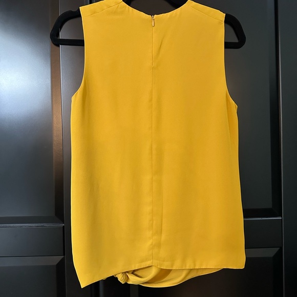 Aritzia Babaton Hopkins Blouse - XS - Dark Yellow - Picture 4 of 8